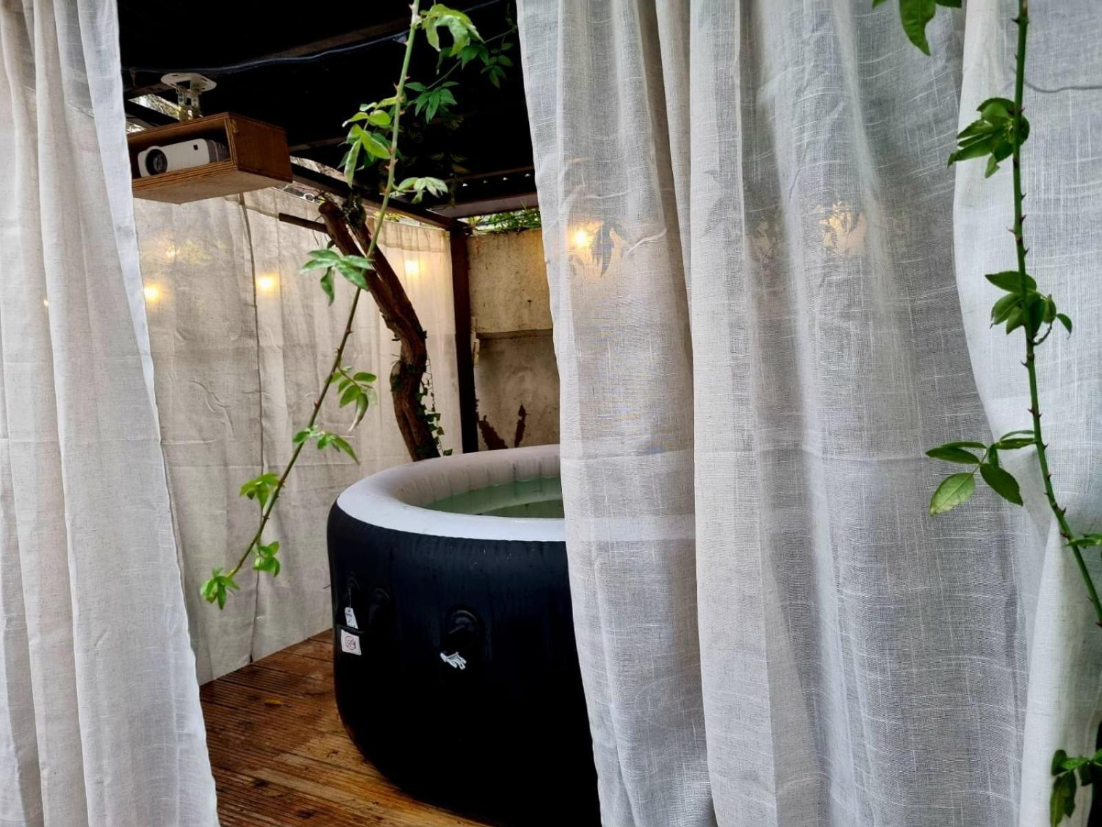 Double Room W/Projector & Garden Hot Tub لندن المظهر الخارجي الصورة